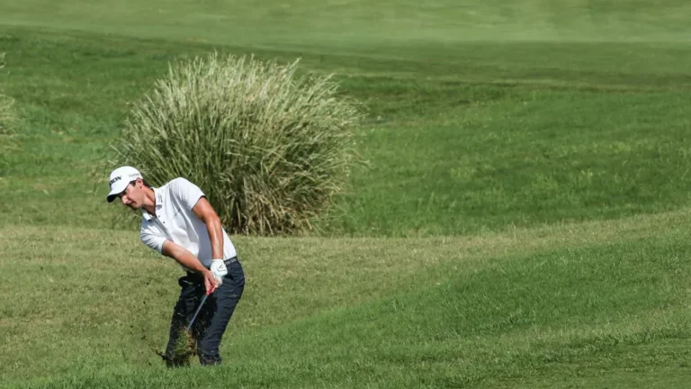 Desporto
                        
                        
                            Golfe
                        
                    
                                            
                            
                                há 14 horas
                            
                        
                                    
                Golfista Tomás Gouveia termina em 53.º no Challenger da Finlândia
