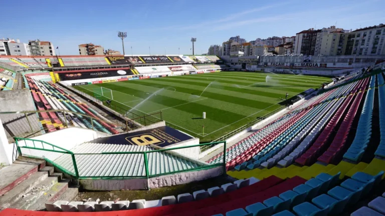 Estrela da Amadora concretiza venda da SAD a estrelas do futebol mundial