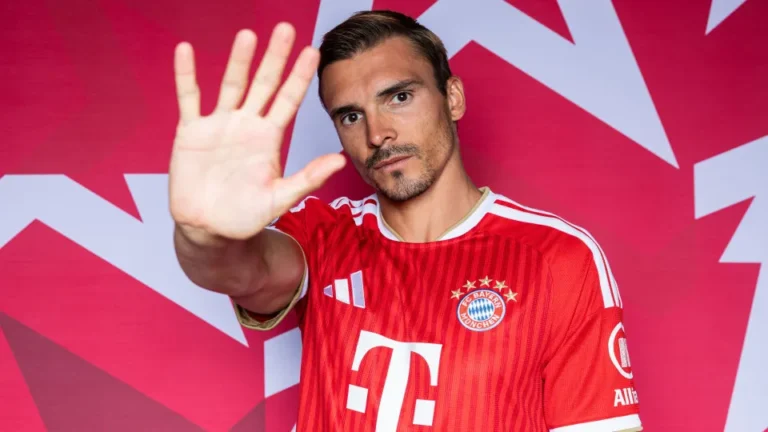João Palhinha chegou ao Seixal para ser reforço oficial do Benfica